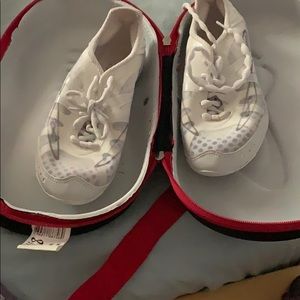 Nfinitu vengeance cheer shoes